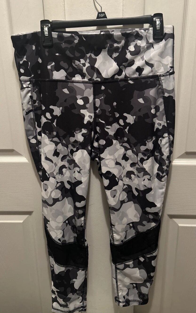 Xersion Train High Rise 7/8 Ankle Legging Skinny Women's Size XL Camo Mesh
